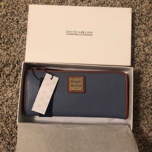 NWT Dooney & Bourke Blue Wallet